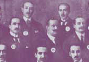 1921. Primera promoción de ingenieros de telecomunicación de la Escuela Oficial de Telegrafía.