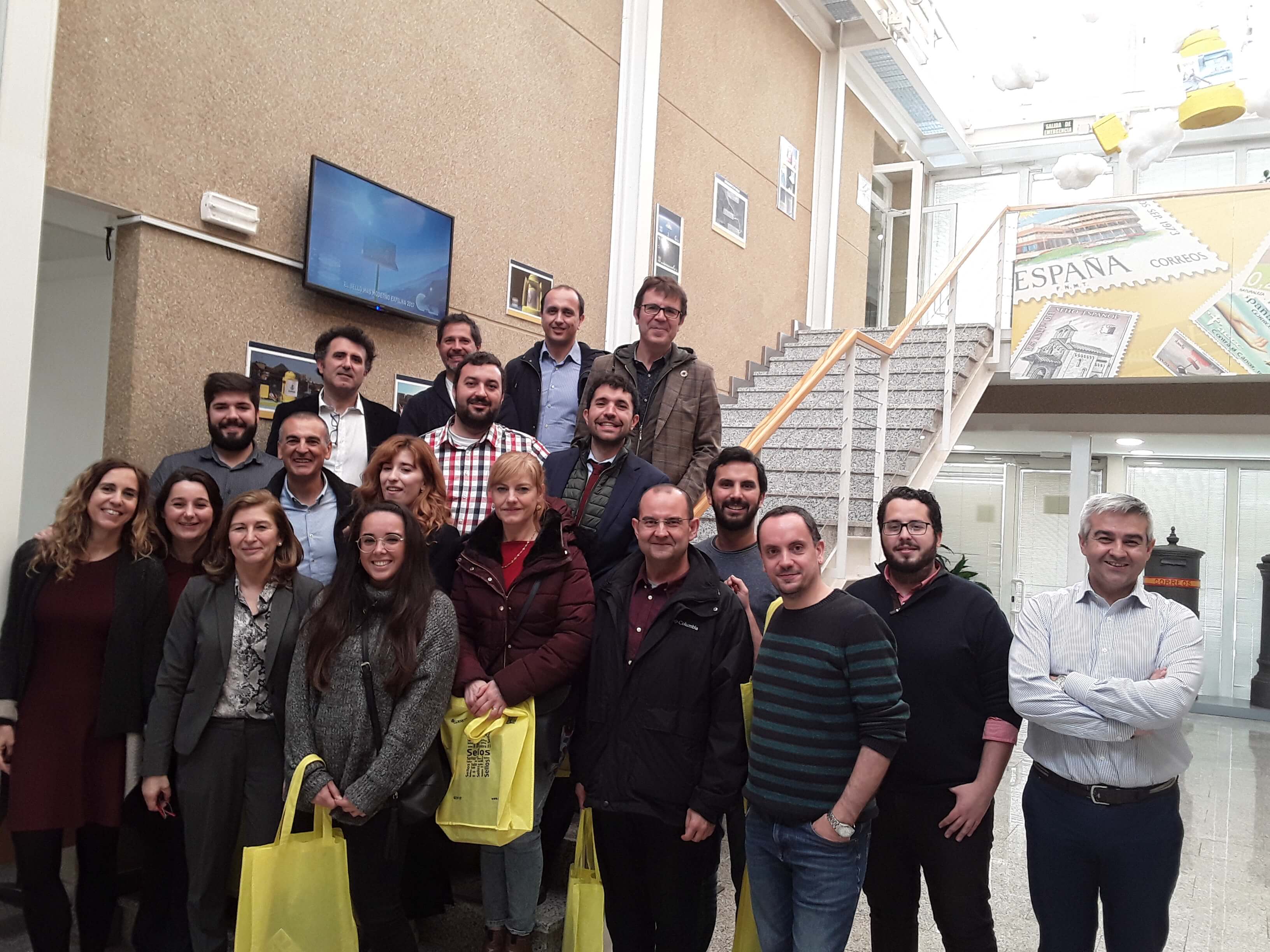 Un grupo de compañeros de la Subdirección de Innovación de Correos visita el Museo Postal y Telegráfico.