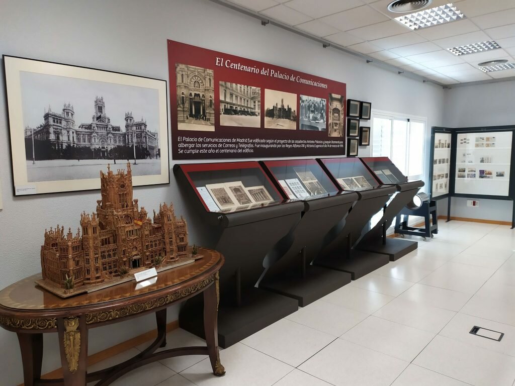 Inauguramos la exposición del Centenario del Palacio de Comunicaciones