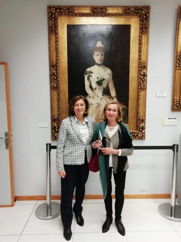 María Larumbe visita el Museo Postal y Telegráfico